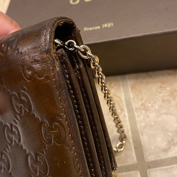 (SOLD) Auth Gucci Wallet on chain - Picture 10 of 15